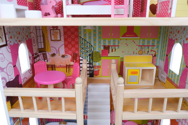 Eetkamer bovenaan de trap