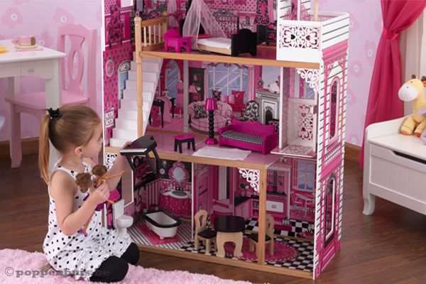 Poppenhuis voor jaren speelplezier.